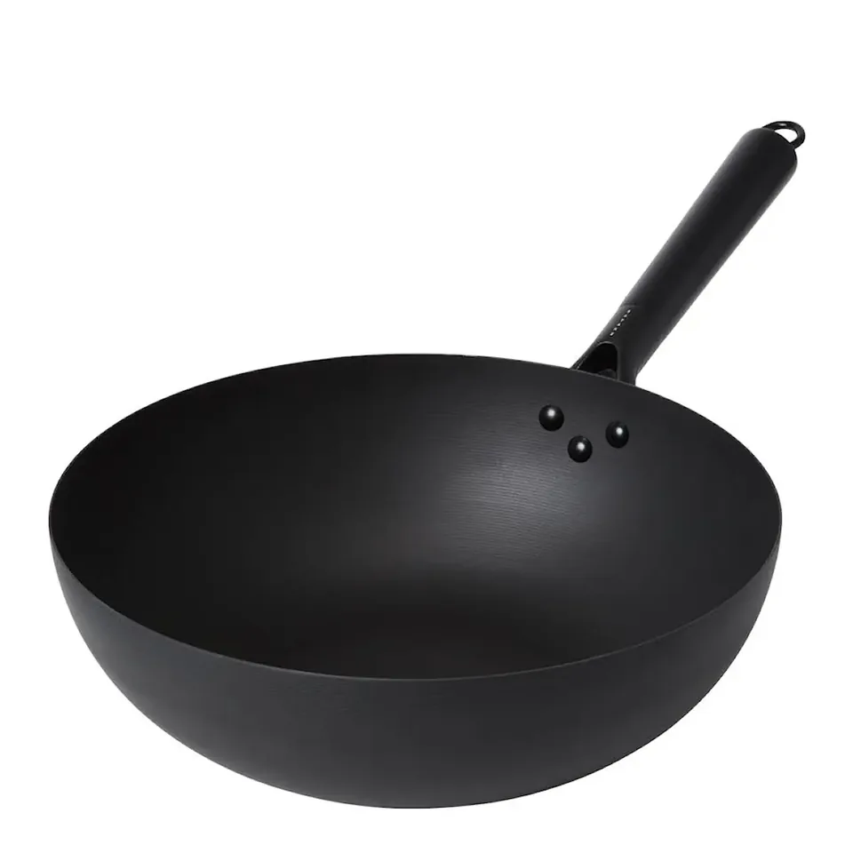 Satake wokpanna i kolstål 32 cm med träskaft
