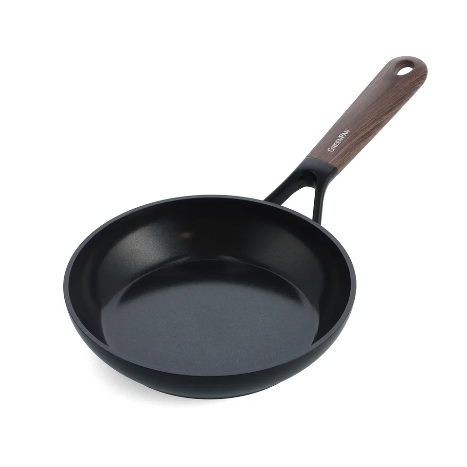 GreenPan Eco Smartshape stekpanna 20 cm med mörkt trähandtag