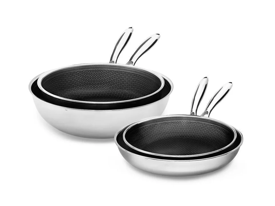 Stekpanneset med fyra pannor i hybridmaterial